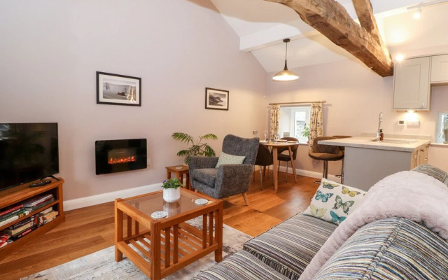 Low Ashmead Cottage