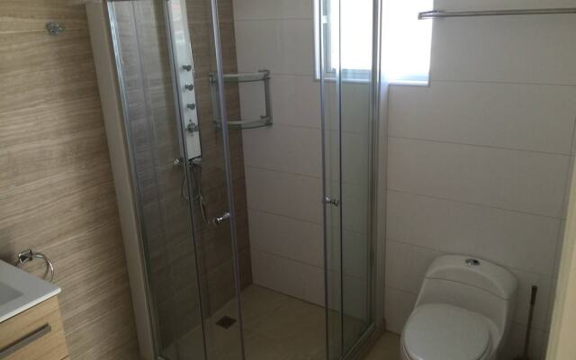 New Fantastic Apartment near Palm Beach