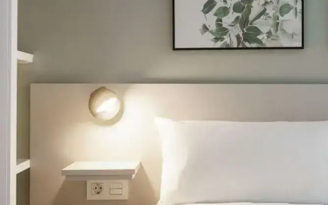 Limehome Granada Calle Lopez Rubio