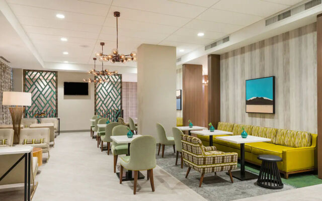 Hampton Inn & Suites Miami Wynwood Design District