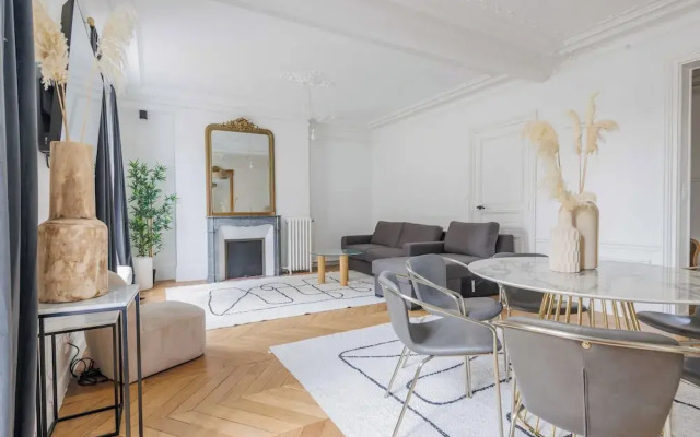Chic and Welcoming Apartment