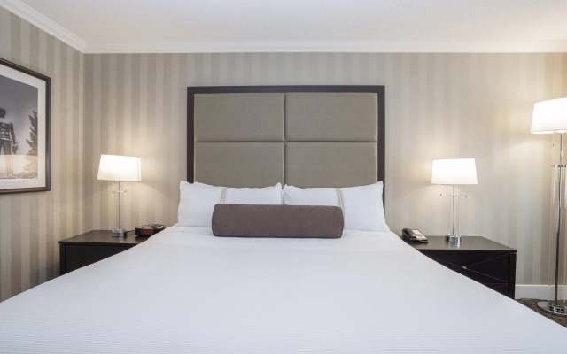 Sandman Signature Edmonton Downtown Hotel