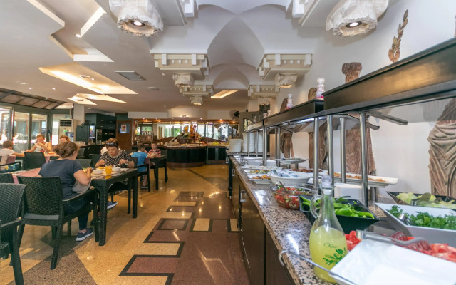 Lara Park Hotel