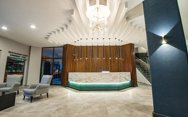 Kleopatra Tower Suite Hotel