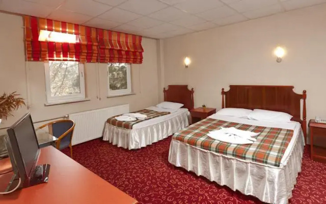 Sdu Arastirma Ve Uygulama Hotel