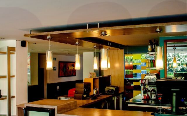 Apartaestudios Los Andes