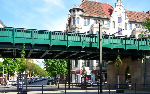 Altbauwohnung mit 3 Bädern (PB6)