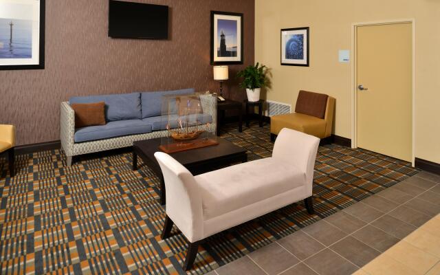 Holiday Inn Express Hotel & Suites Peekskill -Lower Hudson Valley, an IHG Hotel