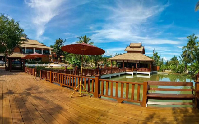 Moon Terrace Resort & Hotel