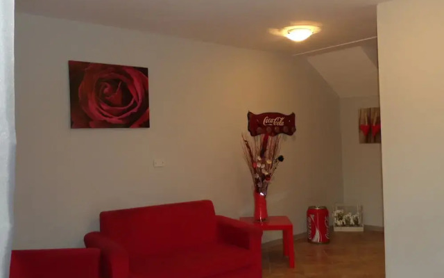 LocAnna House