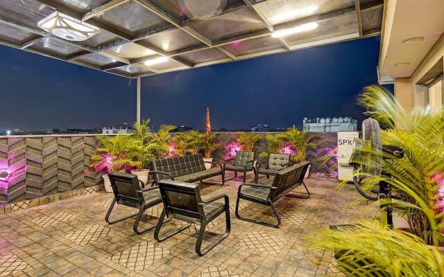 Fabhotel Nyt Residency