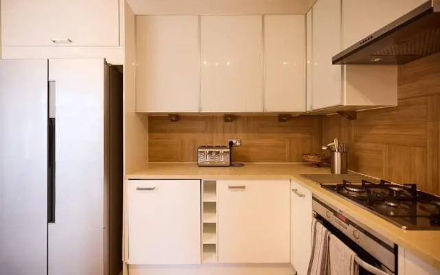 The Spitalfields Beauty - Bright 2bdr Flat