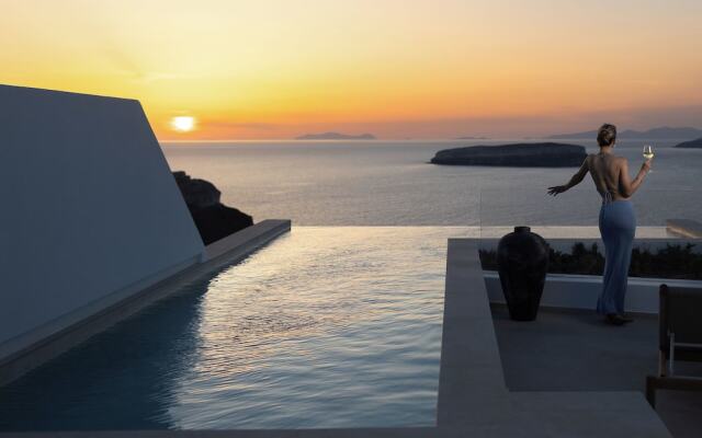 Omna Caldera Suites
