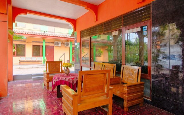 House 24 by OYO Rooms