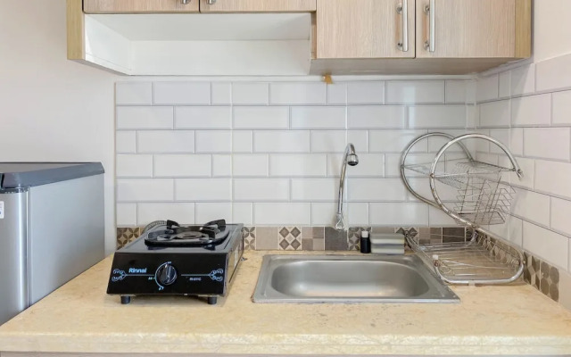 Modern Look Studio At Bassura City Apartment