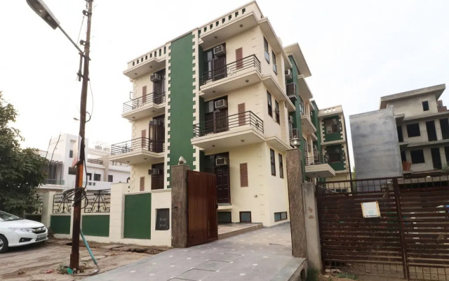 Vashu Residency By OYO Rooms