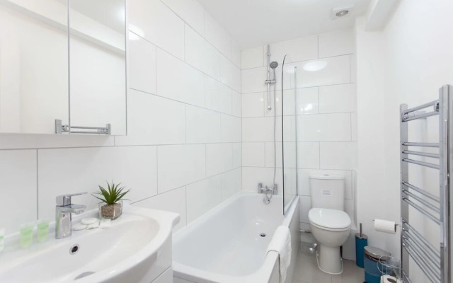 Victoria Magical Atmosphere with Patios