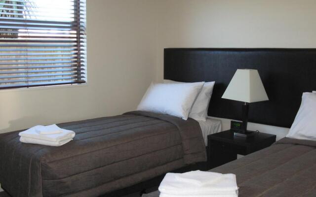 Pegasus Gateway Motels and Apartments