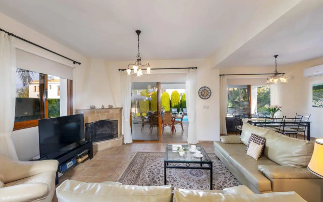 Villa Relax Latchi