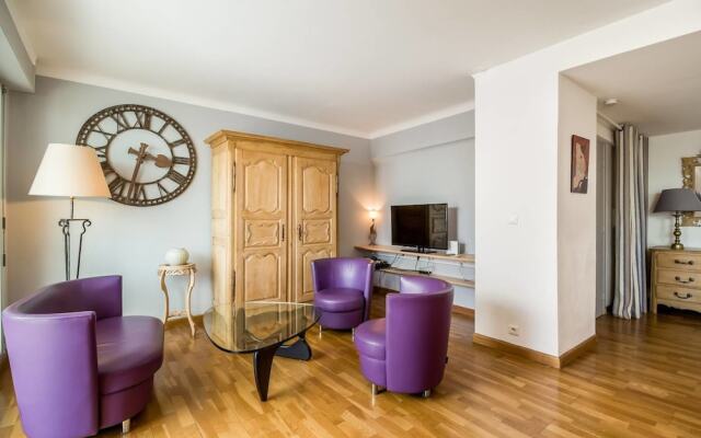 Appart 4 People, Terrace 2 Minutes From the Center