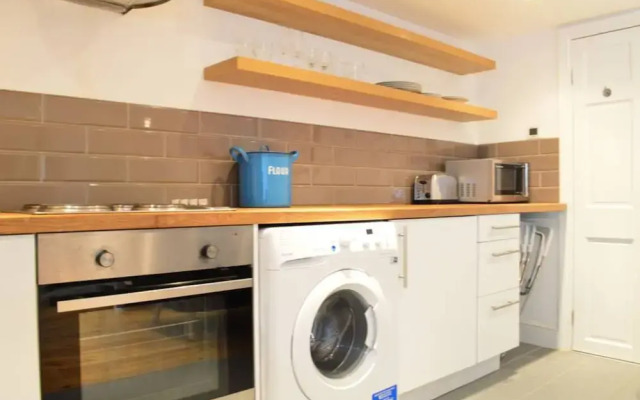 Chic 1 Bedroom Flat Near Stoke Newington
