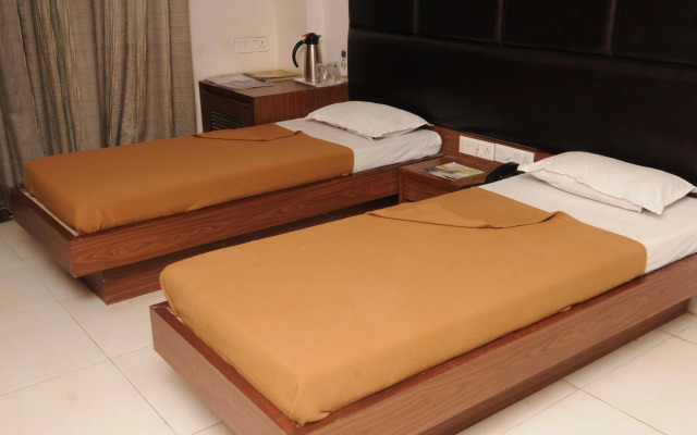 Hotel Neelkanth-Paradise