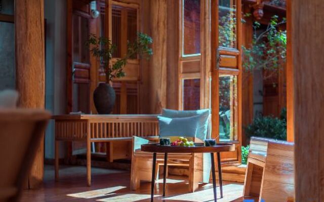 Lijiang Sunshine Garden Villa