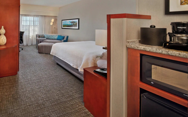 Courtyard By Marriott Stuart