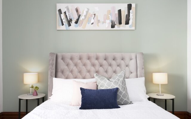 Spacious 3 Bedroom Minutes To CBD