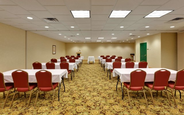 Country Inn & Suites by Radisson, Harrisburg - Hershey West, PA