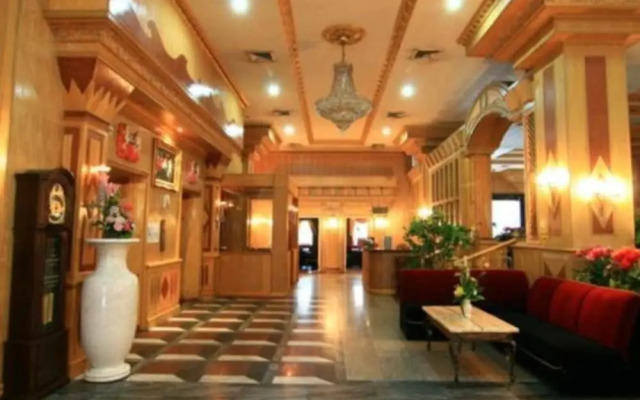 13 Coins Hotel Ngam Wong Wan