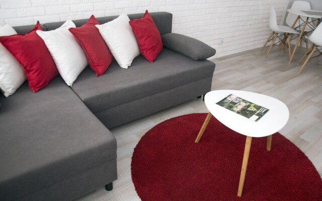 Fox Center Apartments