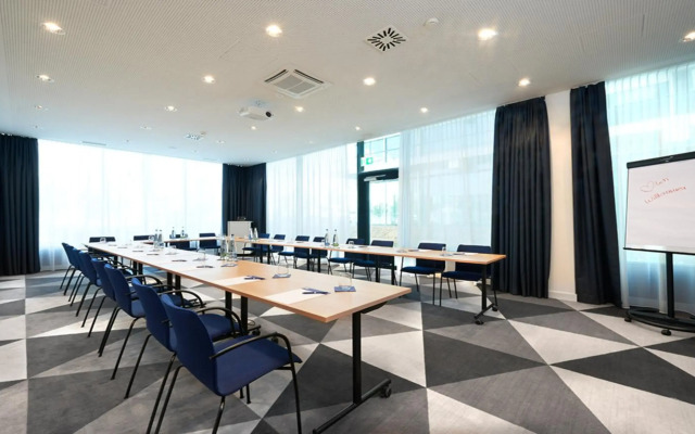 Holiday Inn Express & Suites Basel Allschwil by IHG