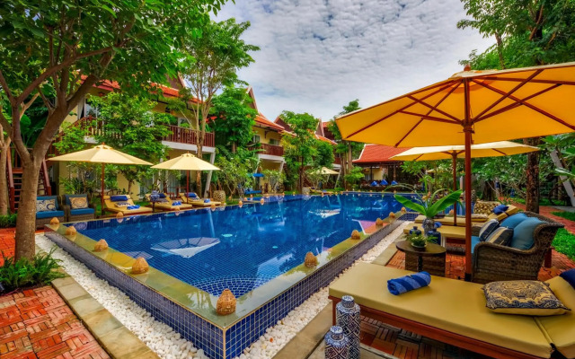 Mane Village Suites