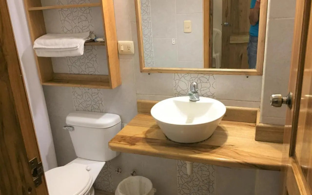 Hostal Yaku Montañita