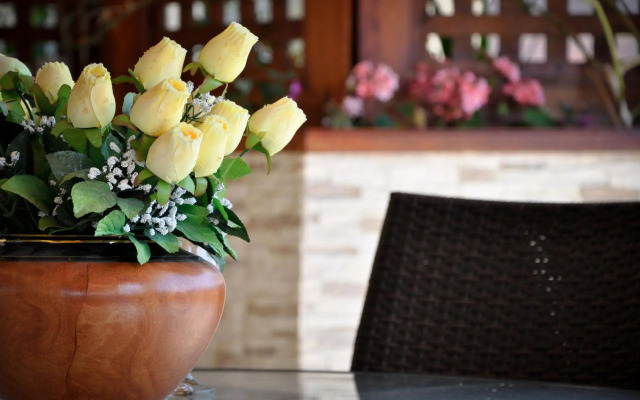 Orsalia Luxury Suites