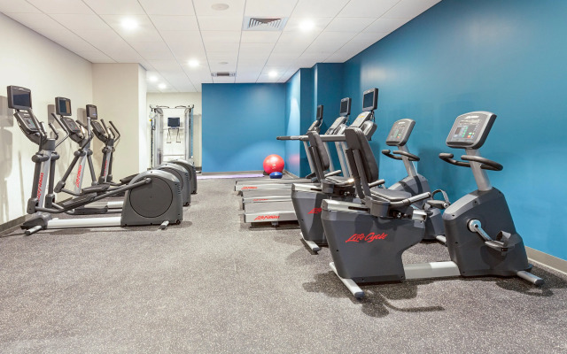 Holiday Inn Express & Suites Panama City Beach - Beachfront by IHG