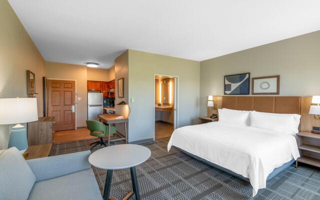 Staybridge Suites Phoenix - Glendale Sports Dist, an IHG Hotel