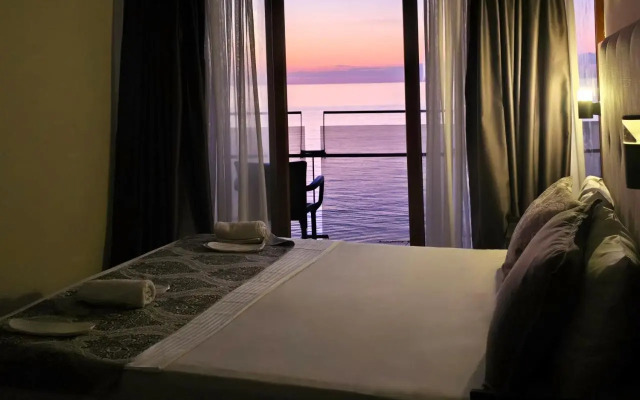 ASHTAL beach HOTEL 17\04