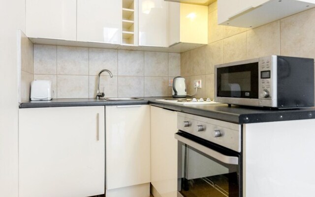 Modern Serviced Apartment in Kensington