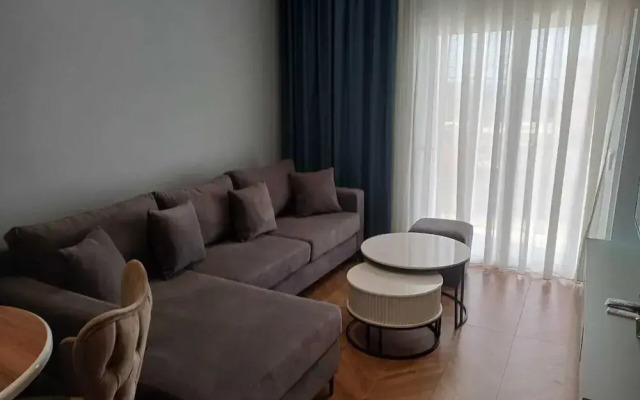 Regal Luxury Apartments