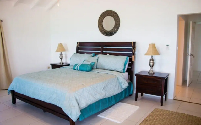 Rendezvous Bay Hotel