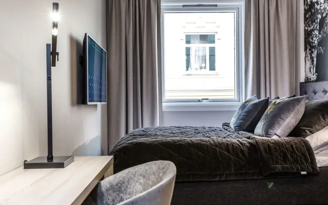 Newly redecorated studio Bikes