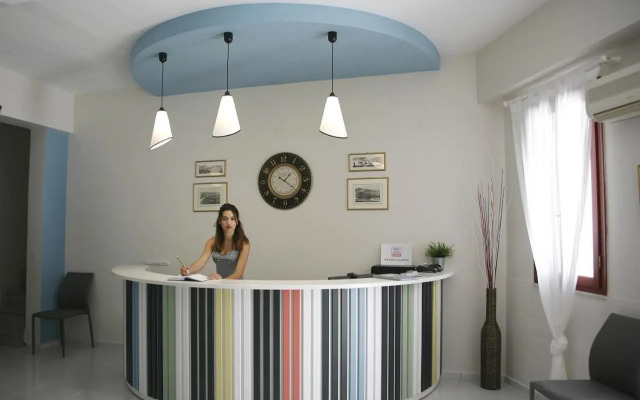 Paradise Rooms 1