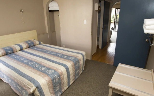 Aspen Manor Motel