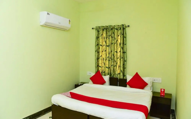 Home Modern Villa by OYO Rooms
