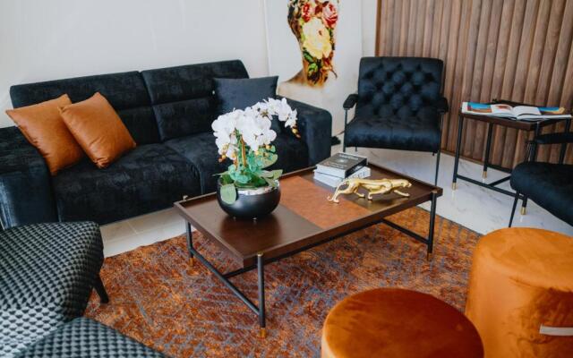 ALEXANDRA Boutique Residence Downtown