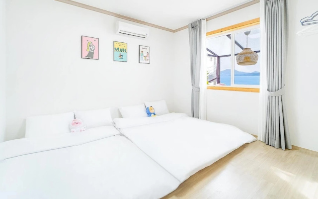 Yeosu Hi Mom Kids Family Pension Gold
