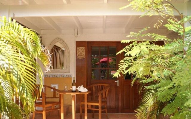 Brisas Studio Apartments - Adults Only