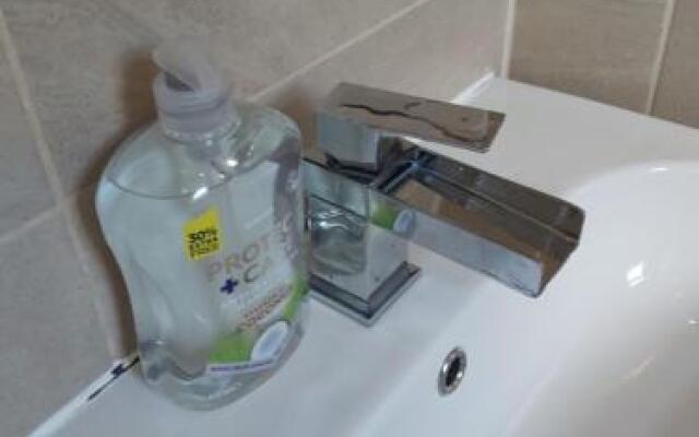 Gorgeous Stylish Cheri Victorian House In Manchester